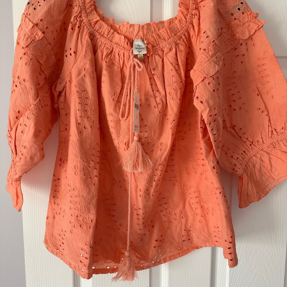 New with tags Antropologie lace off the shoulder blouse size 10
